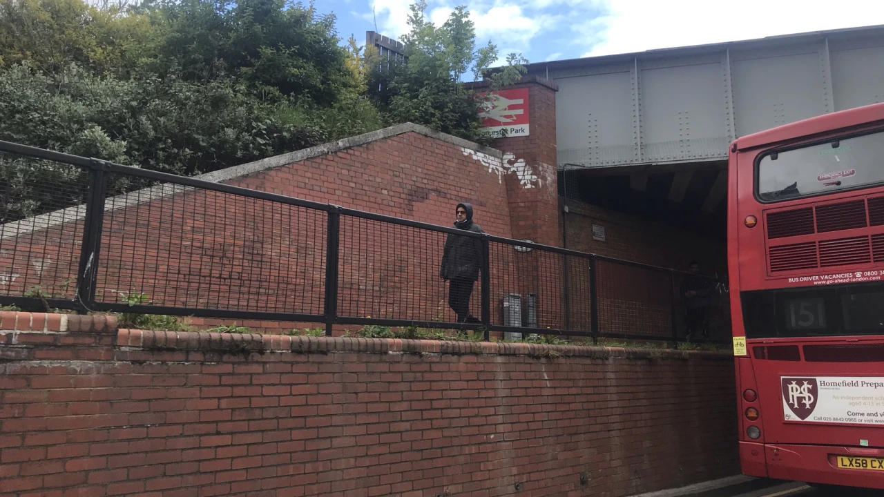 Worcester Park Station